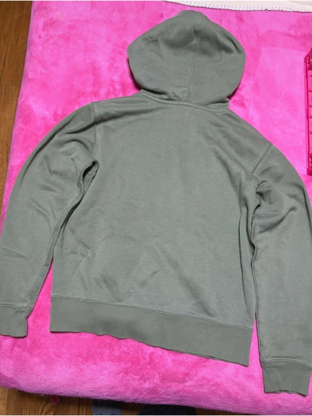 Men Sweater Subcategory Classification - Picture 4 of 4